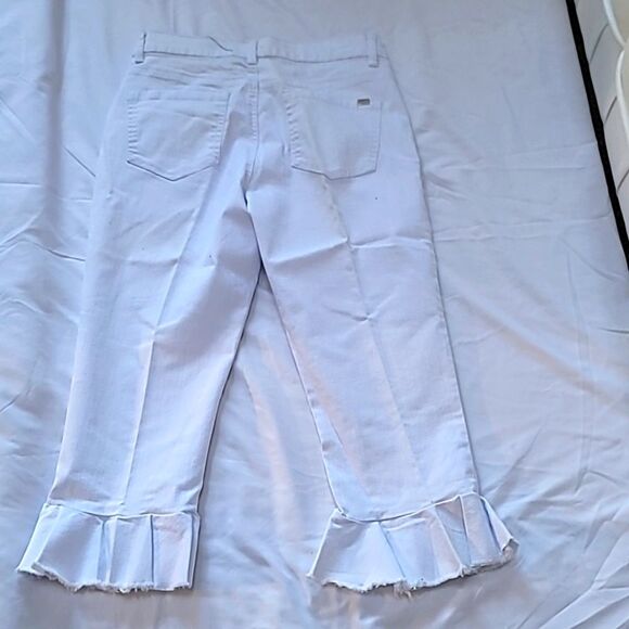 NWT, DG2 Women's Cropped Denim - Picture 5 of 7